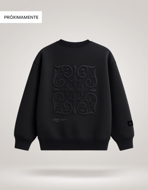 Sudadera elegante negra con stampado ornamental 3D Faaia