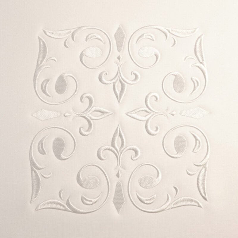 Bordado de ornamentación en color blanco sobre blanco para sudadera Faaia moda