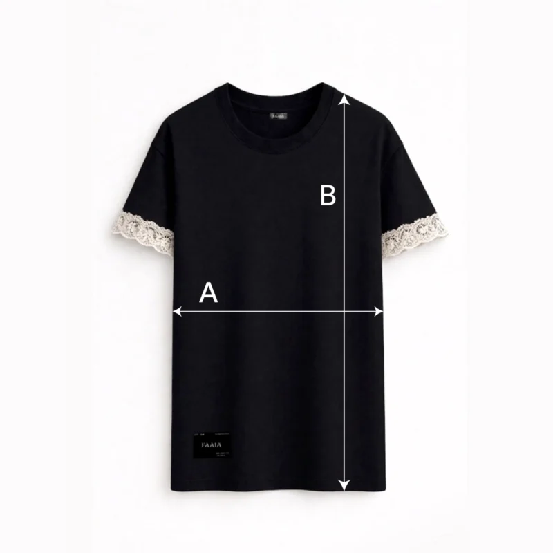 Guía de tallas de camiseta negra oversize con puntilla en las mangas